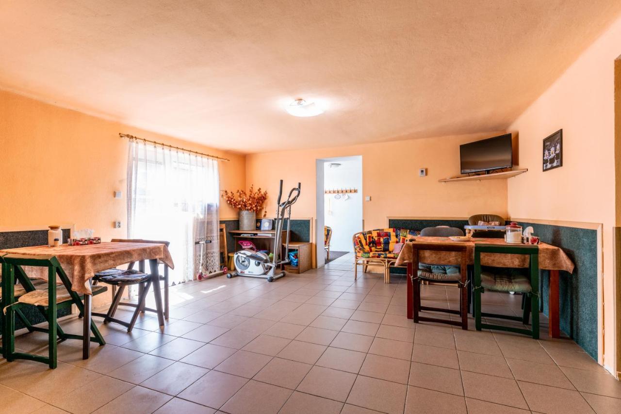 Pekna Vyhlidka Appartement Závažná Poruba Buitenkant foto